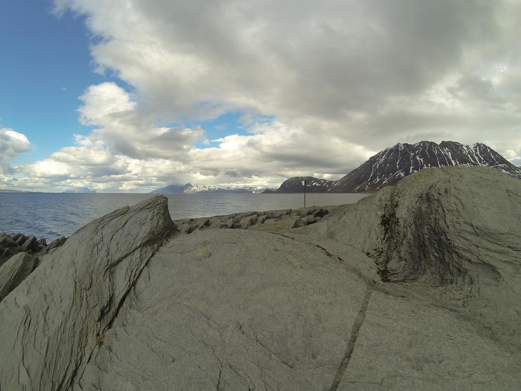 Nord-Lenangen Lyngen Fjordcampヴィラ エクステリア 写真