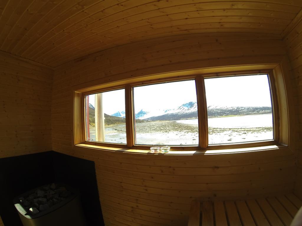 Nord-Lenangen Lyngen Fjordcampヴィラ エクステリア 写真