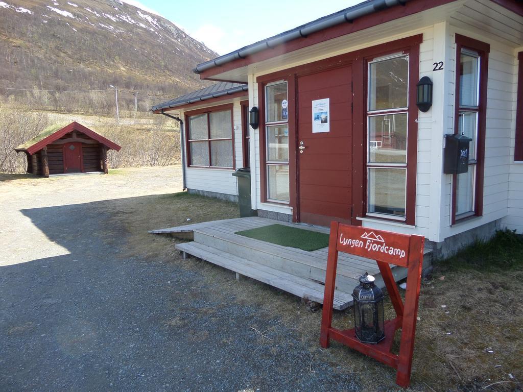 Nord-Lenangen Lyngen Fjordcampヴィラ エクステリア 写真